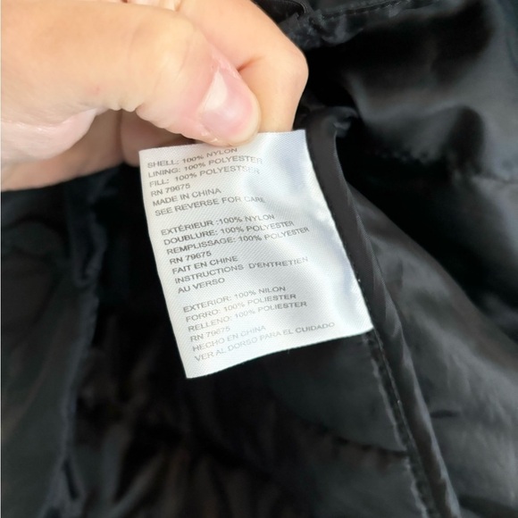 Michael kors black puffer vest size XS - Picture 4 of 4